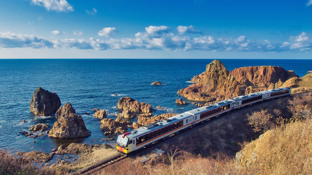 五能線　日本海　秋田　青森